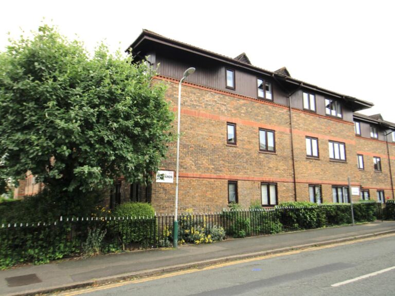 Properties for Sale Mark Bowyer Estate Agents